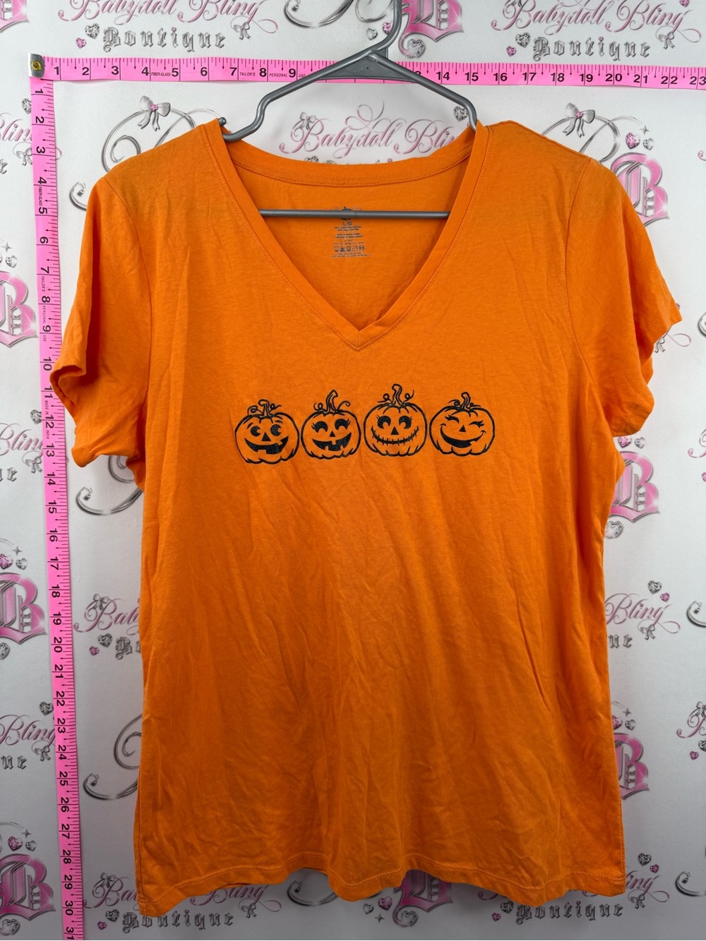 Pumpkin T-shirt sparkly Orange V-Neck Halloween Pumpkin Graphic Tee